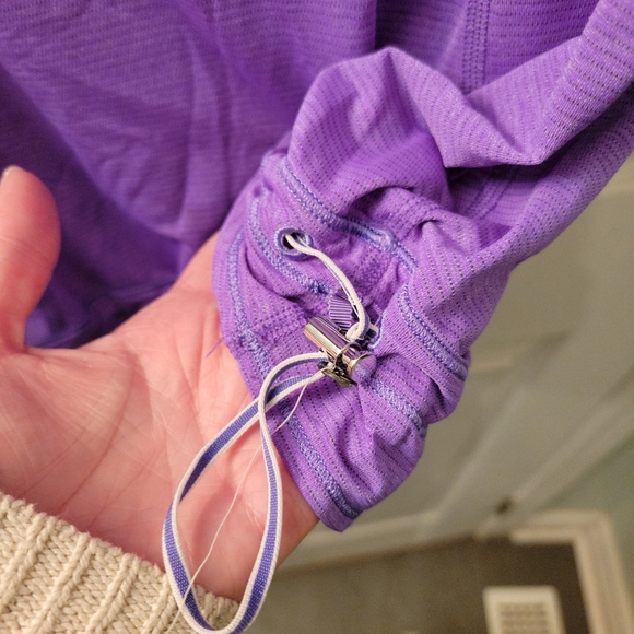 Lululemon Purple Women's Top With Drawstring Bottom - Picture 4 of 6